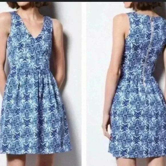 MILLY blue and white fit and flare dress with pockets - Picture 2 of 11